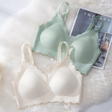 Load image into Gallery viewer, Women's Summer Thin No Steel Ring Underwear Gathered Seamless Full-Coverage T-Shirt Bra
