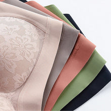 Load image into Gallery viewer, One-Piece Seamless Latex Wire-Free Push-Up Bra