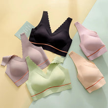 Load image into Gallery viewer, Women's seamless push-up latex deep V comfortable bra