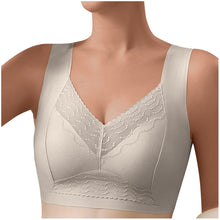 Load image into Gallery viewer, Women Solid Comfort Wireless Lace Bra
