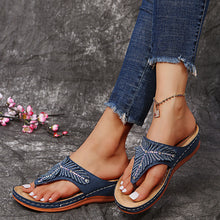 Load image into Gallery viewer, Flat lightweight rhinestone flip flops