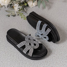 Load image into Gallery viewer, Women&#39;s Summer Rhinestone Thick Soled Slippers
