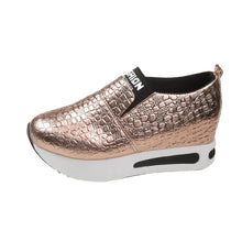 Load image into Gallery viewer, Metallic Thick Bottom Slip On Women Pumps
