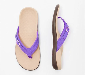 THONG SLIPPERS WITH BUCKLE DETAIL