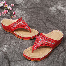 Load image into Gallery viewer, Flat lightweight rhinestone flip flops
