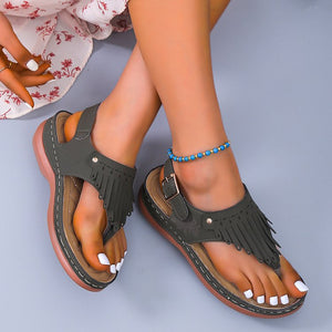 Round Toe Flat Fringed Sandals