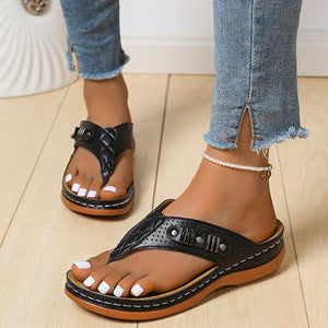 Women's wedge flip flops