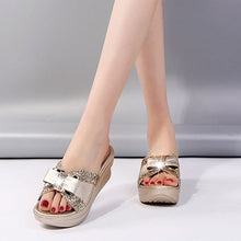 Load image into Gallery viewer, Women&#39;s Summer Fashion Bow Wedge Slippers
