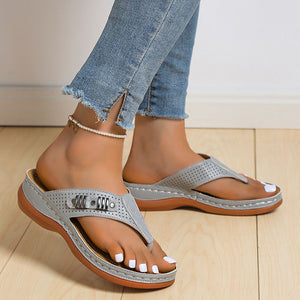 Women's wedge flip flops