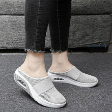 Load image into Gallery viewer, Sursell Women Daily Fly Knit Fabric Summer Air Cushion Mule Slippers
